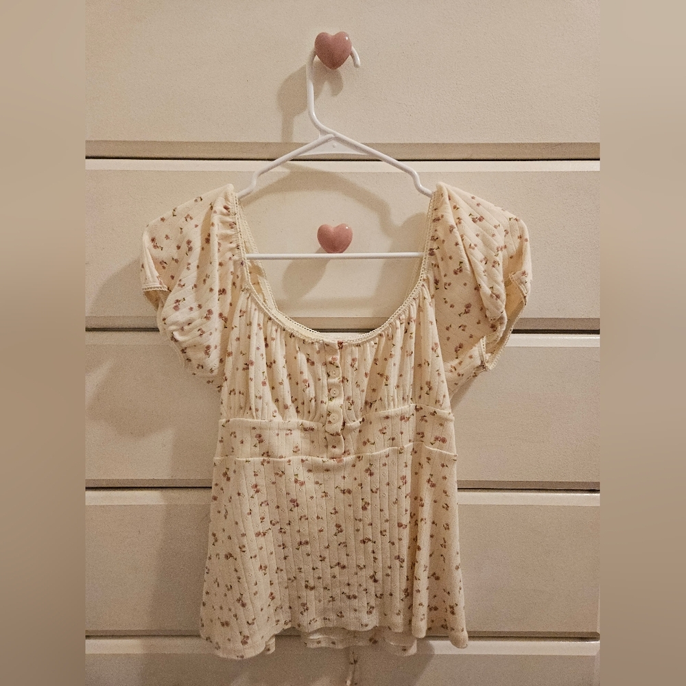 Heart & Hips Cream Floral Blouse